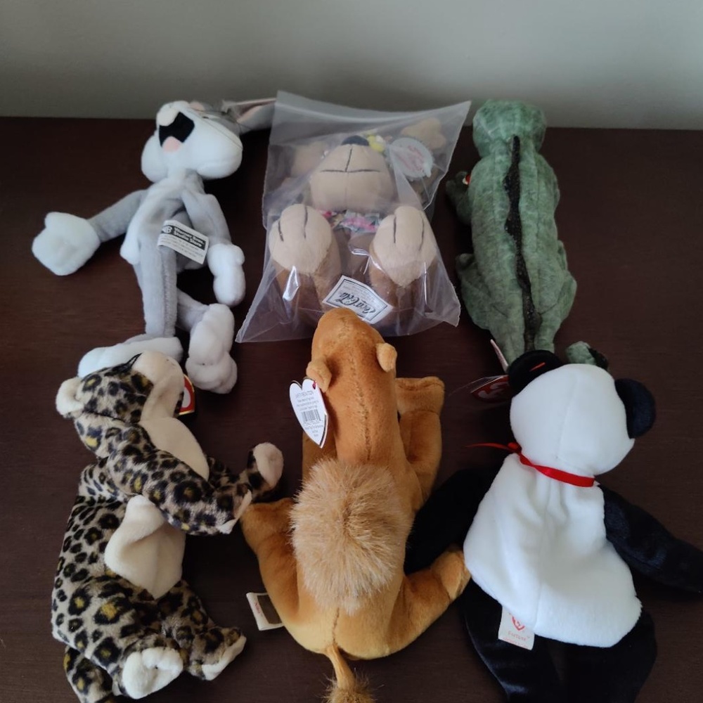Lot of 6 stuffed toys 4 Beanie Babies 1 Coca Cola bear 1 Bugs Bunny (14)